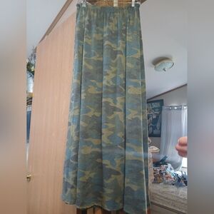 Three Bird Nest The Perfect Pocketed Camo Maxi Skirt Size S/M